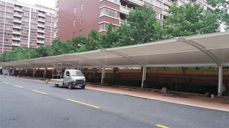 【大型高抗壓機場膜結(jié)構屋面設計】大型候機